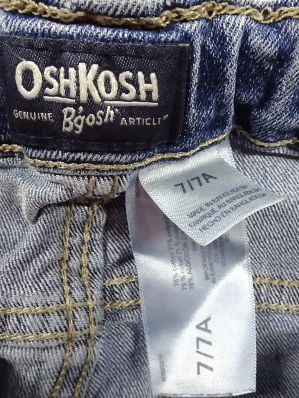 Oshkosh B'gosh Youth Boy Blue Distressed Jeans Size 7 /7A